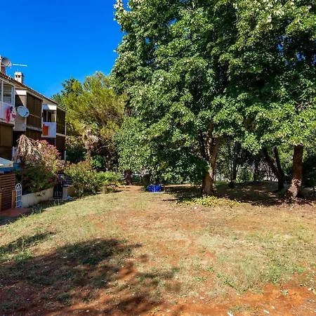 Rona Zizi Lejlighed *