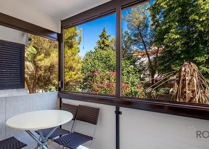 아파트 Rona Zizi *