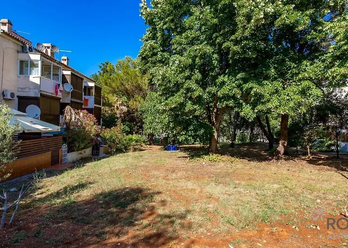 Rona Zizi 아파트 *